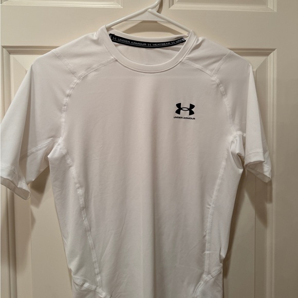 NWT Under Armour Heat Gear White Short Sleeve Shirt - Picture 2 of 7